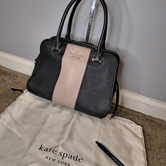 Kate Spade Purse - Picture 3 of 12